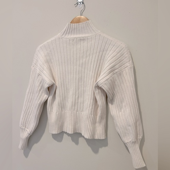 ZAFUL Women's Mock Neck Sweater Long Sleeve Ribbed Knit Basic Cropped Pullover - Picture 4 of 5